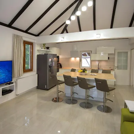 Villa Gabriel Pokrovnik