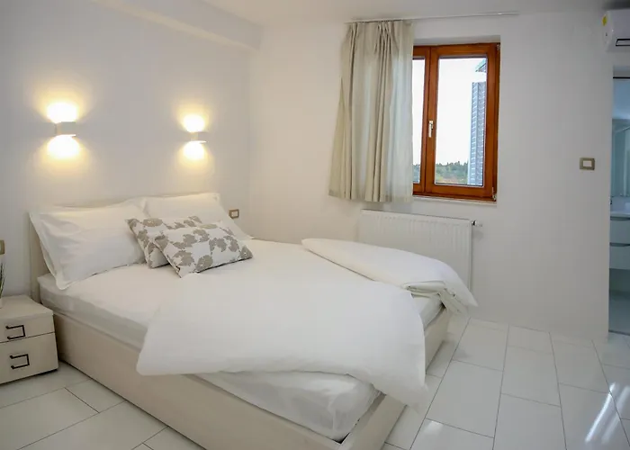 Gabriel Villa Pokrovnik